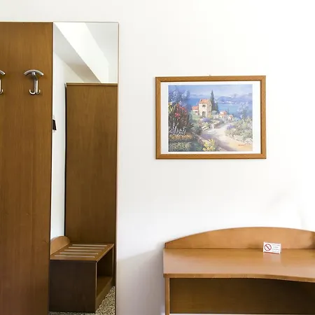 2 Palme Отель 2*